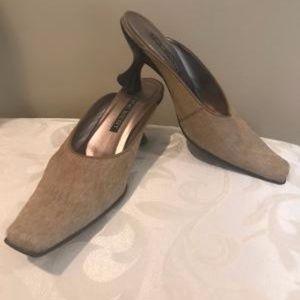 Nine West Size 7.5M Horse Hair Mules